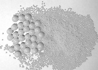 Dureté élevée 95 perles de zircone perles de meulage de zircone de 1,4 - 1,6 millimètres pour la dispersion